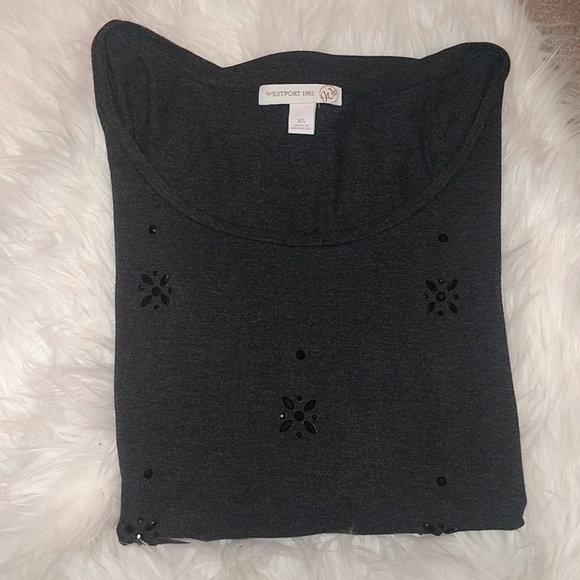 ✨DETAILED ELEGANT TOP✨ - Picture 5 of 7